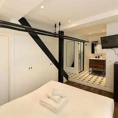 Proche Des Celebres Puces De 4p Apartment *